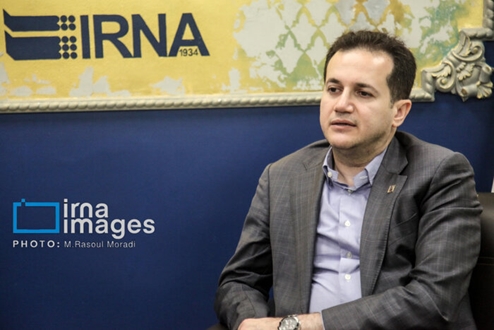 تجلیل مدیر حوزه علمیه کشور و نهاد نمایندگی مقام معظم رهبری از سید امیر امیرزاد به عنوان نیکوکار و همراه اجتماعی