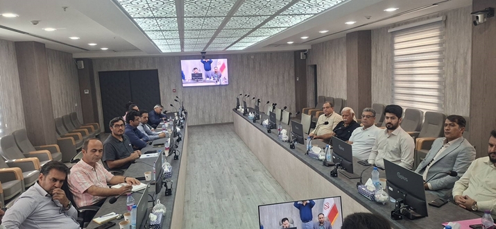 برگزاری نشست ستاد بحران و پدافند غیرعامل شهرک‌های صنعتی هرمزگان با حضور دکتر امیری‌زاد